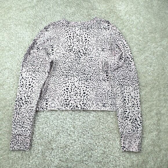 MONROW Mini Cheetah Print Lightweight Cropped Long Sleeve Tee - Picture 3 of 8